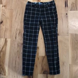Old Navy Pixie Mid-Rise Black Pants, size 0
